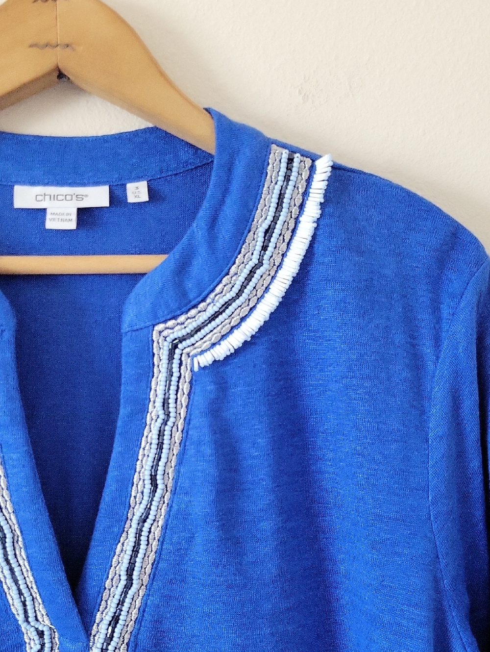 Chico's Blue Linen Embellished‎ Tunic Top Size XL - Picture 2 of 7